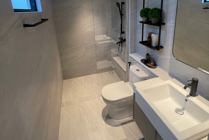 Trọn bộ sản phẩm thiết bị vệ sinh thương hiệu Innoci trong một căn hộ tại dự án Lumi Hà Nội.