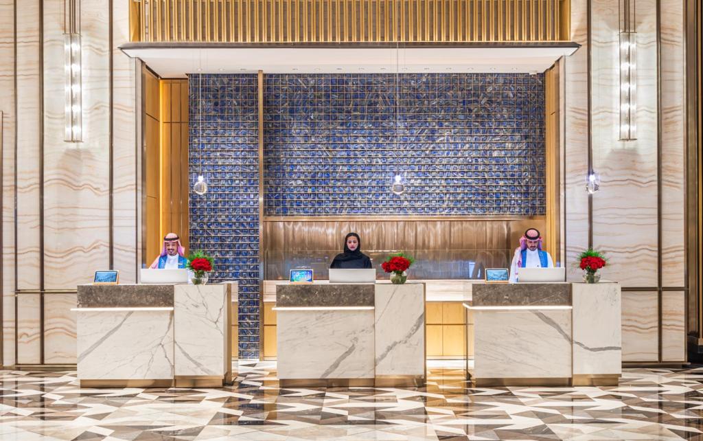 Khách lưu trú tại Narcissus The Royal Hotel